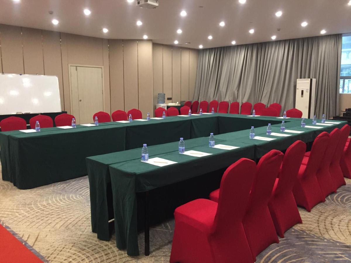 Echarm International Hotel Canton Tower Pazhou Convention And Exhibition Center Lujiang Subway Metro Branch - Free Shuttle Bus To Canton Fair Complex During Canton Fair Period Guangzhou Bagian luar foto